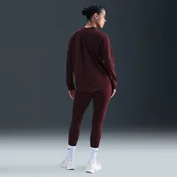 Nike (M) One женская Reversible French Terry Pullover Top (Maternity) цвет красный