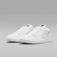Nike Air Jordan 1 Low SE жіноча Кросівки колір білий