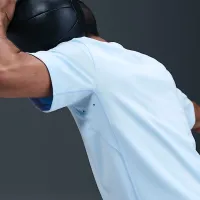 Nike Primary чоловічі Dri-FIT Short-Sleeve Versatile Top блакитний