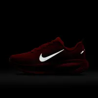 Nike Vomero 18 жіноча Road Running Кросівки колір червоний