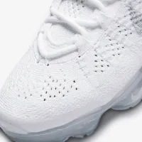 Nike Air VaporMax 2023 Flyknit жіноча Кросівки колір білий