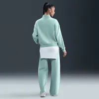 Nike Sportswear Club Fleece женская Loose Track Куртка цвет зеленый