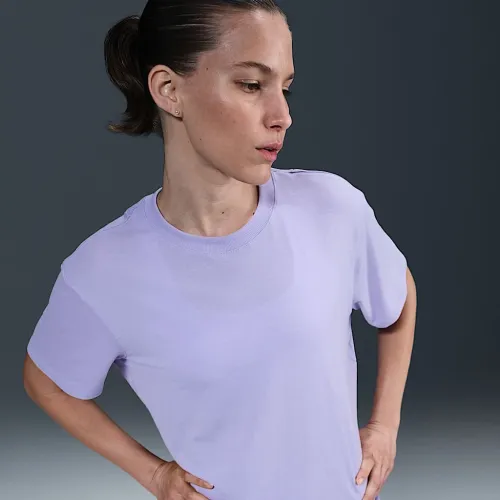 Nike One Relaxed жіноча Dri-FIT Short-Sleeve Top колір фіолетовий