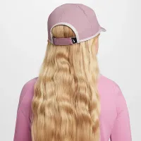 Nike Dri-FIT Club детские Unstructuцвет красный Featherlight Cap цвет фиолетовый