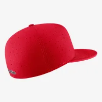 Ole Miss Nike College Baseball Hat цвет красный