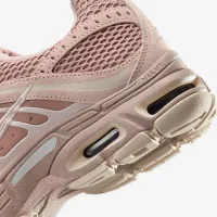 Nike Air Max Moto 2K жіноча Кросівки колір коричневий