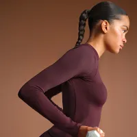 NikeSKIMS Airy жіноча Long-Sleeve Crew-Neck Top колір червоний