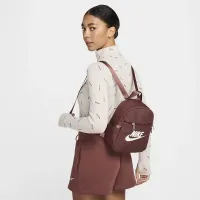 Nike Sportswear Futura 365 женская Mini рюкзак (6L) цвет коричневый