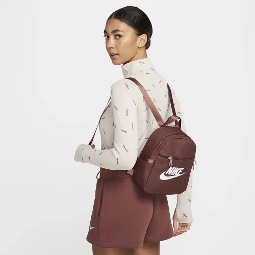 Nike Sportswear Futura 365 женская Mini рюкзак (6L) цвет коричневый