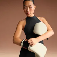 NikeSKIMS Matte жіноча Mock-Neck Racerback Tank Top колір чорний