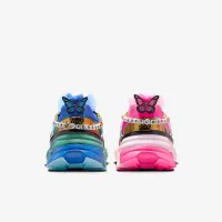 Nike жіноча V2K Run x Doernbecher Freestyle 