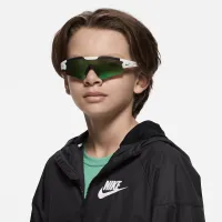 Nike Cloak Youth Mirroцвет красный Sunglasses цвет белый