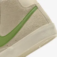 Nike Blazer Mid '77 Vintage жіноча Кросівки колір коричневий