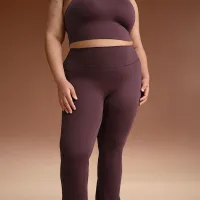 NikeSKIMS Matte жіноча З високою талією Slim Flaколір червоний лосіни колір червоний