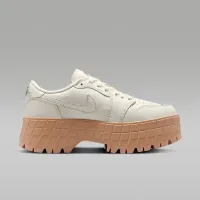 Nike Air Jordan 1 Brooklyn Low жіноча Кросівки колір білий