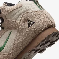 Nike ACG Torre Mid Waterproof мужские Кроссовки цвет коричневый