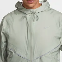 Nike Running Division чоловічі Storm-FIT ADV Running Куртка колір зелений