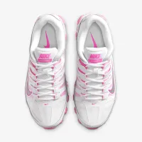 Nike Reax 8 TR жіноча для тренування Кросівки колір білий