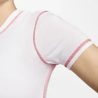 Nike Sportswear Chill Knit жіноча Slim Cropped футболка колір білий