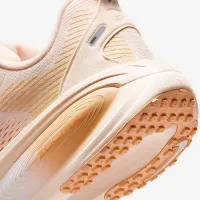 Nike Vomero 18 женская Road Running Кроссовки цвет коричневый