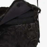 Nike Sportswear Futura 365 Faux Fur Crossbody сумка (1L) цвет черный