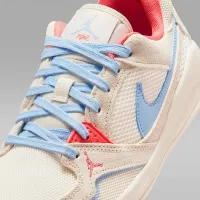 Nike Jordan CMFT Era женская Кроссовки цвет коричневый