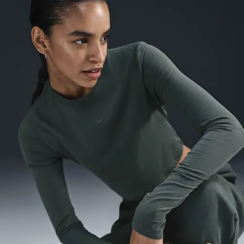 Nike Sportswear Chill Knit женская Slim Long-Sleeve Cropped Top цвет зеленый