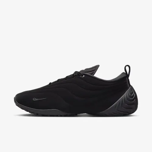 Nike Astra Ultra женская Кроссовки цвет черный