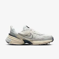 Nike V2K Run жіноча Кросівки колір сірий