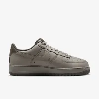 Nike Air Force 1 '07 LV8 чоловічі Кросівки колір зелений