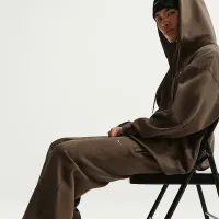 Nike Solo Swoosh мужские Cuffed Fleece Pants цвет коричневый