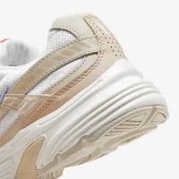 Nike Initiator жіноча Кросівки колір білий