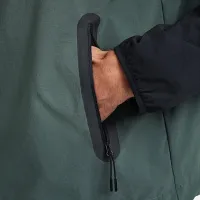 Nike Tech мужские Woven Куртка цвет зеленый