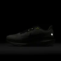 Nike Vomero 17 чоловічі Road Running Кросівки колір сірий