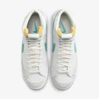 Nike Blazer Mid '77 Vintage чоловічі Кросівки колір білий