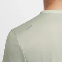 Nike Rise 365 чоловічі Dri-FIT Short-Sleeve Running Top колір зелений