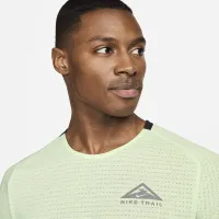 Nike Trail Solar Chase чоловічі Dri-FIT Short-Sleeve Running Top колір зелений