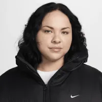 Nike Sportswear Classic Puffer женская Therma-FIT Loose Hooded Куртка (большие размеры) цвет черный