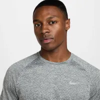 Nike Stride мужские Dri-FIT ADV Short-Sleeve Running Top цвет серый