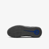 Nike Jr. Tiempo Legend 10 Club Little/Big детские Indoor/Court Low-Top Soccer Кроссовки цвет черный