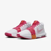 Nike LeBron Witness 8 баскетбольні Кросівки колір білий