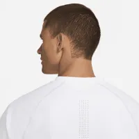 Nike Dri-FIT ADV A.P.S. чоловічі Short-Sleeve Fitness Top колір білий
