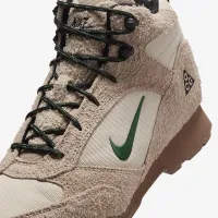 Nike ACG Torre Mid Waterproof мужские Кроссовки цвет коричневый