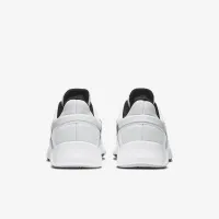 Nike Legend Essential 2 чоловічі для тренування Кросівки колір сірий