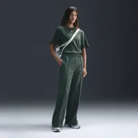 Nike Sportswear Essential женская футболка цвет зеленый