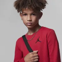 Nike Jordan MJ Essentials Waffle Knit Long Sleeve Tee Big Kids футболка цвет красный