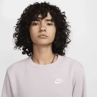 Nike Sportswear Club Fleece жіноча Crew-Neck світшот колір фіолетовий