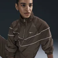 Nike Windrunner женская Loose UV Woven Full-Zip Куртка цвет коричневый