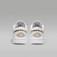 Nike Air Jordan 1 Low SE жіноча Кросівки колір білий
