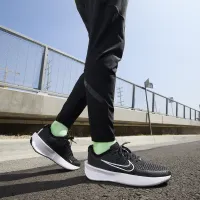 Nike Interact Run чоловічі Road Running Кросівки колір чорний